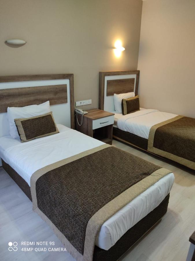 Dempa Hotel Istanboel Buitenkant foto