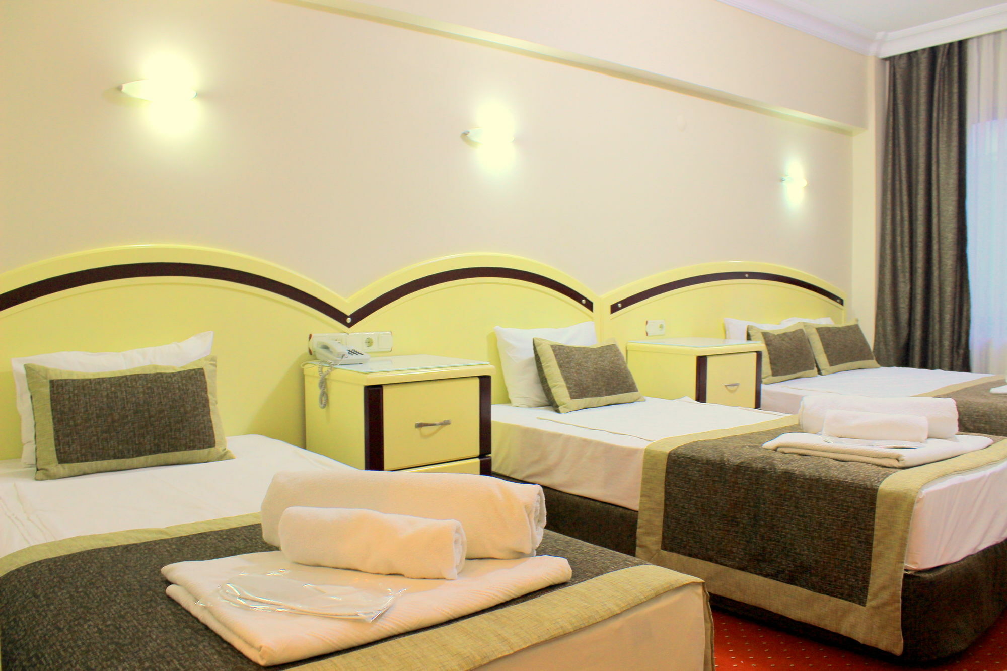 Dempa Hotel Istanboel Buitenkant foto